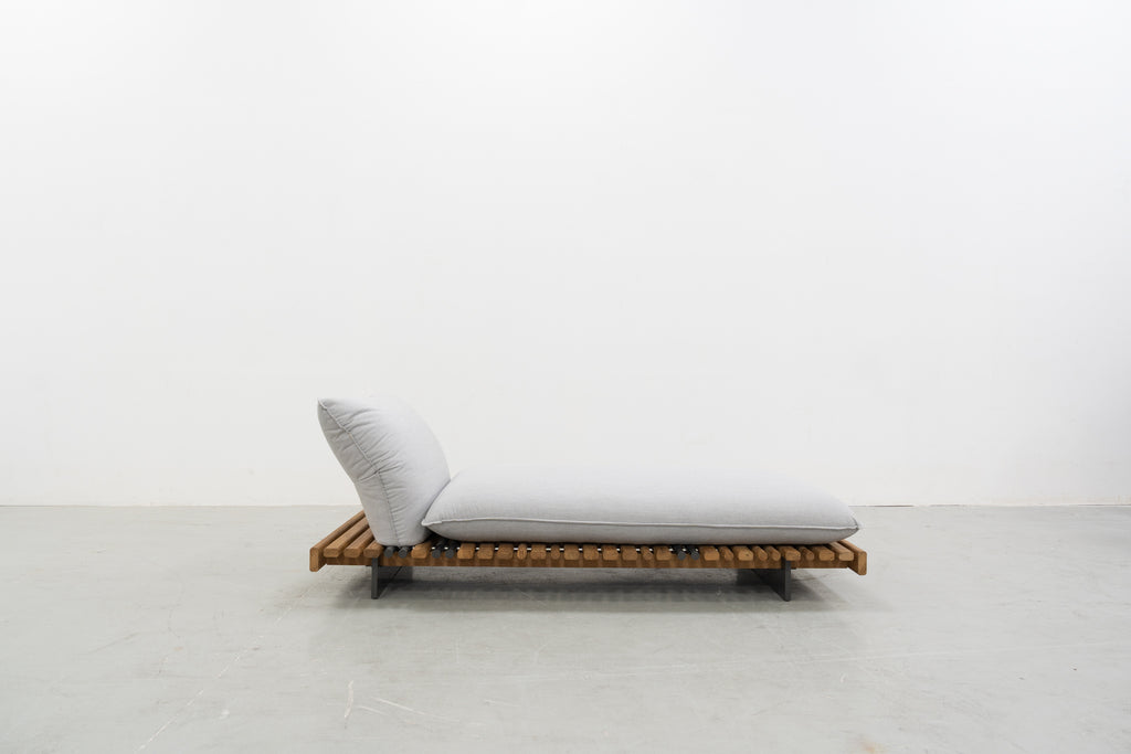 Alu Teak Lounge Daybed Side view