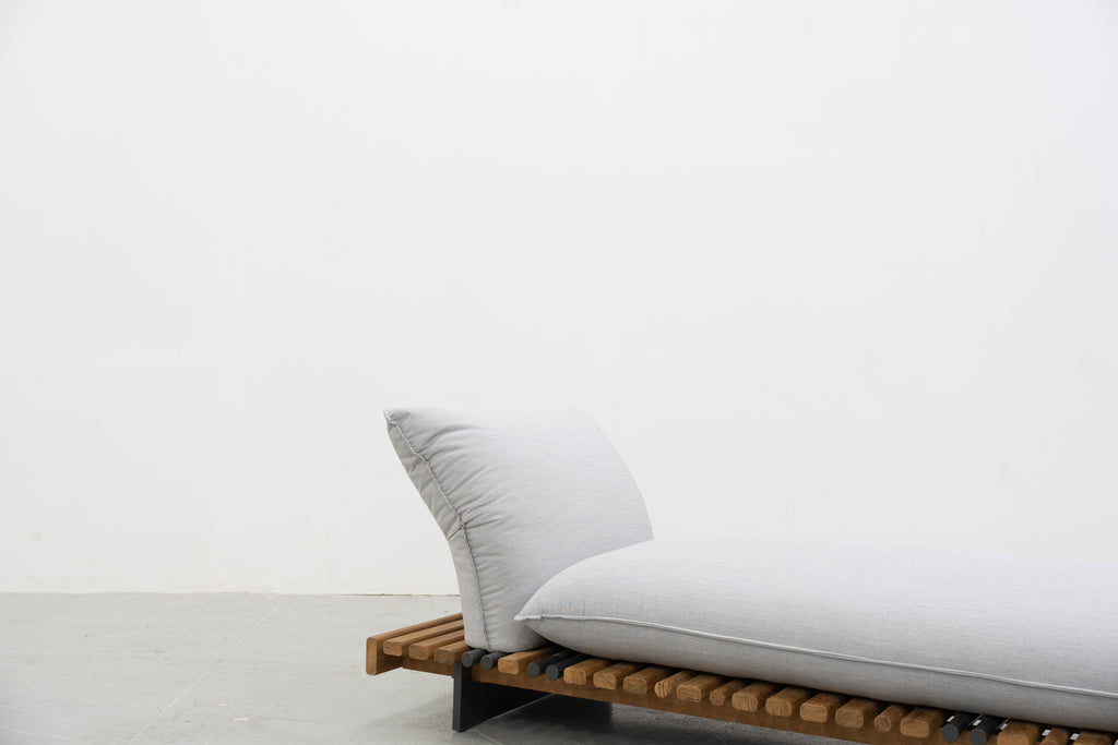 Alu Teak Lounge Daybed Side view
