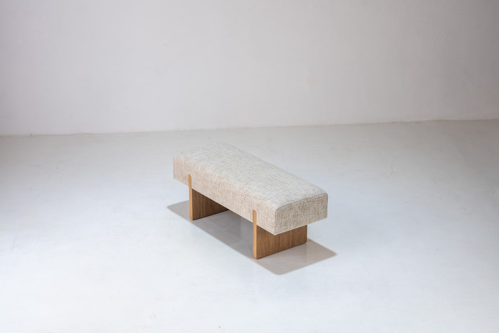 Avena Upholstered Bench Perspective View 8