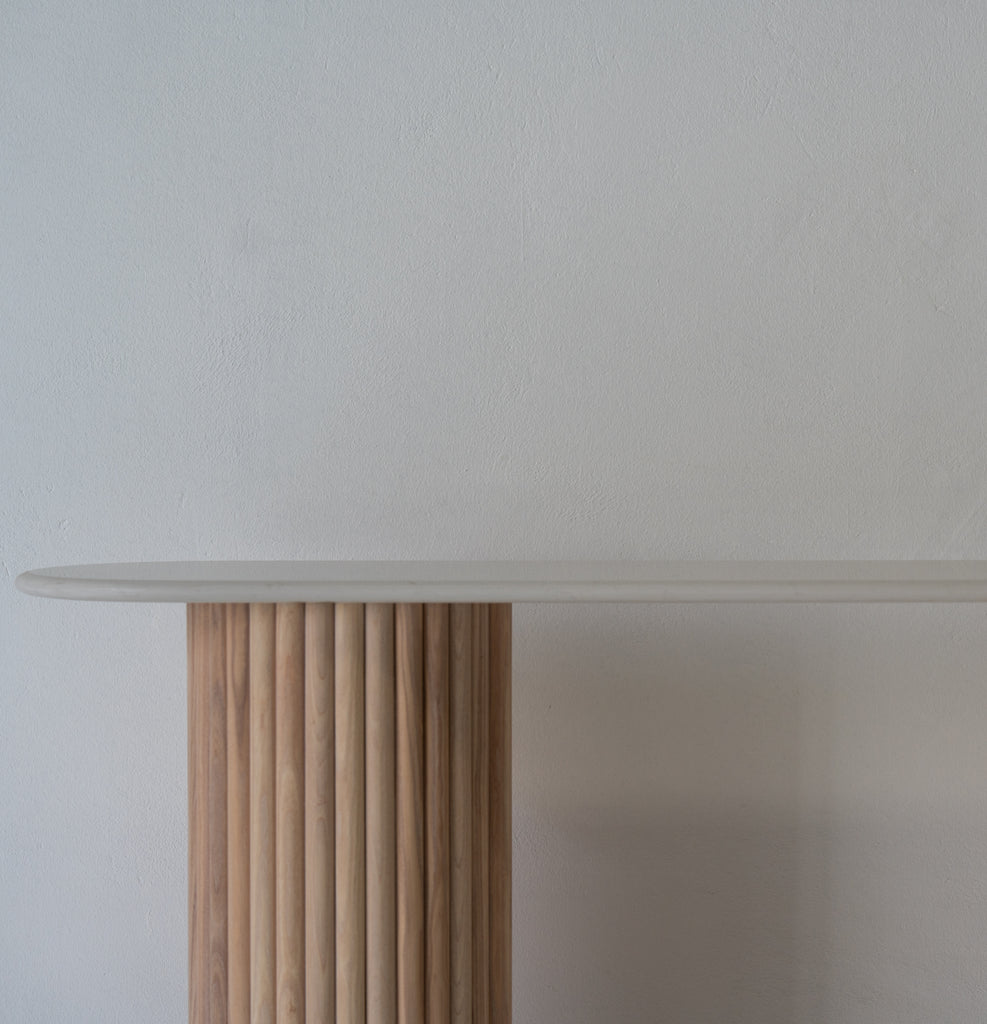 Bavaria Oval Marble Console Table Top Detailed View 2