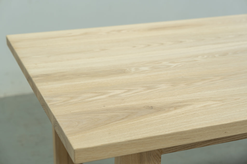 Belinda Ashwood Dining Table Detailed Top Texture Perspective View 1
