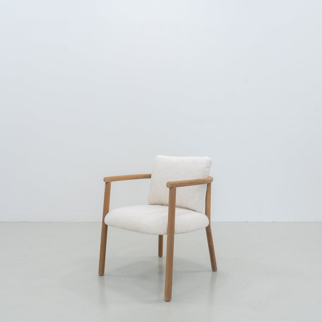 Belluno Oak Dining Chair Perspective View 1