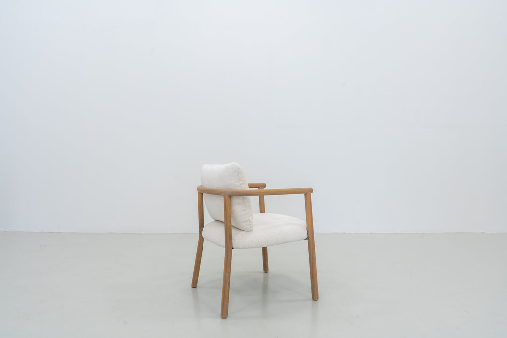 Belluno Oak Dining Chair Perspective View 4