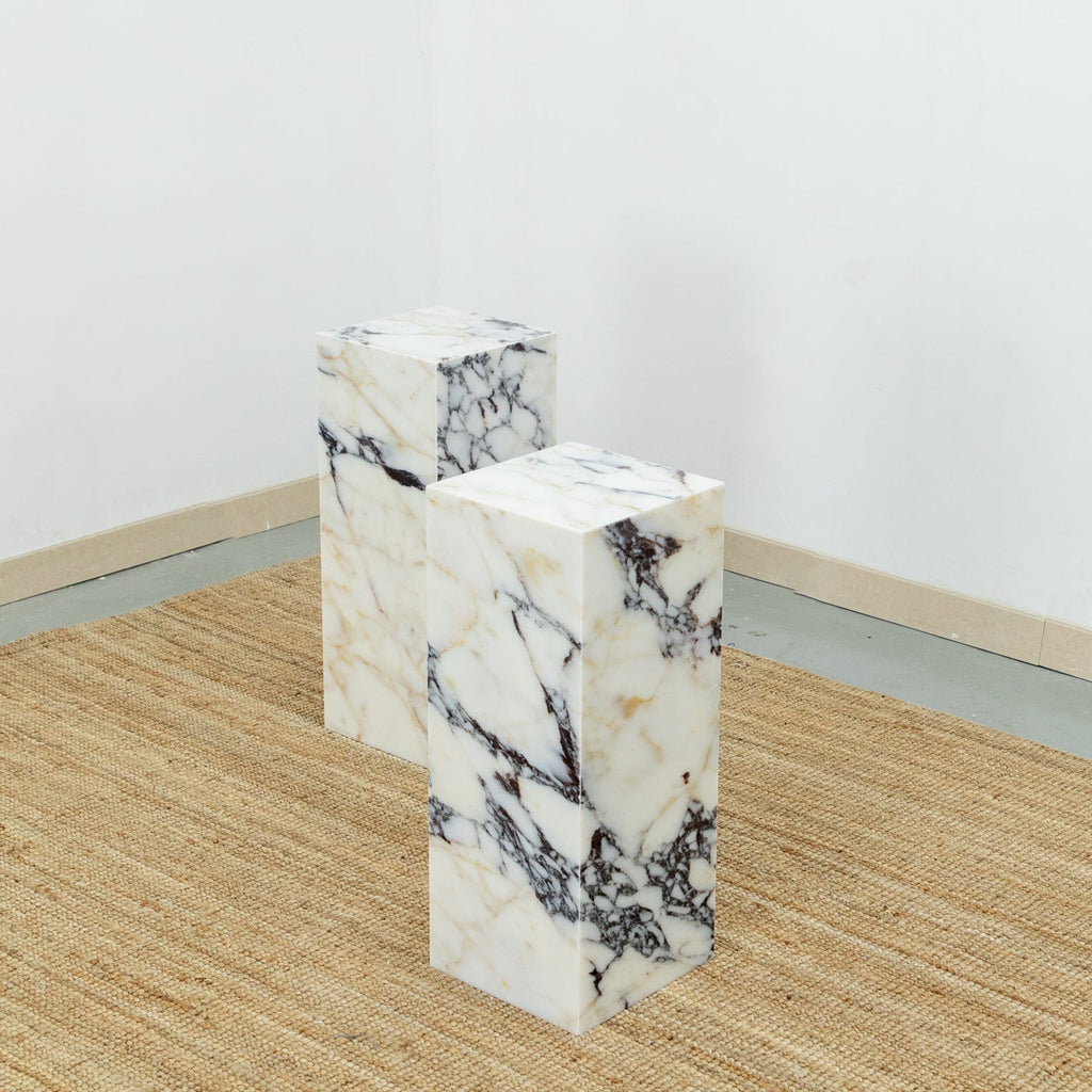 Calacutta Marble Plinth 3