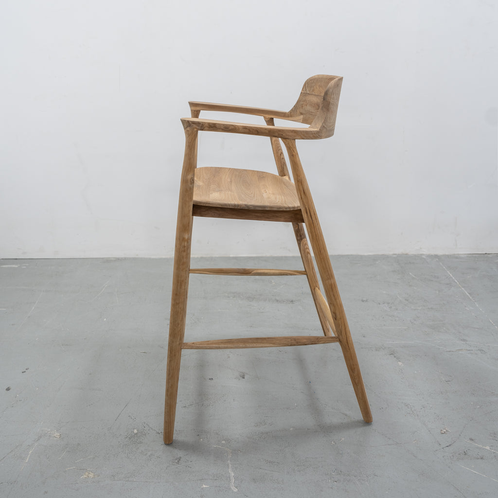 California Bar chair side view 3
