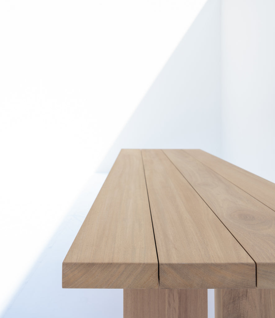 Carter Dock Outdoor Dining Table Perspective View 17