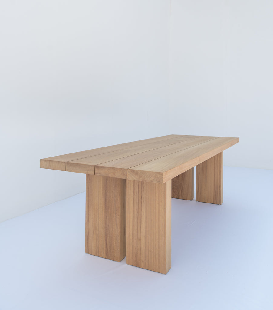 Carter Dock Outdoor Dining Table Perspective View 7