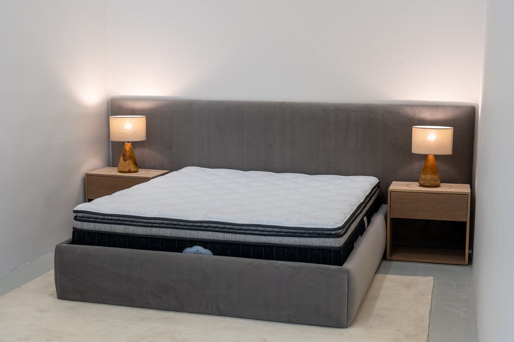 Chantilly Bed View 14