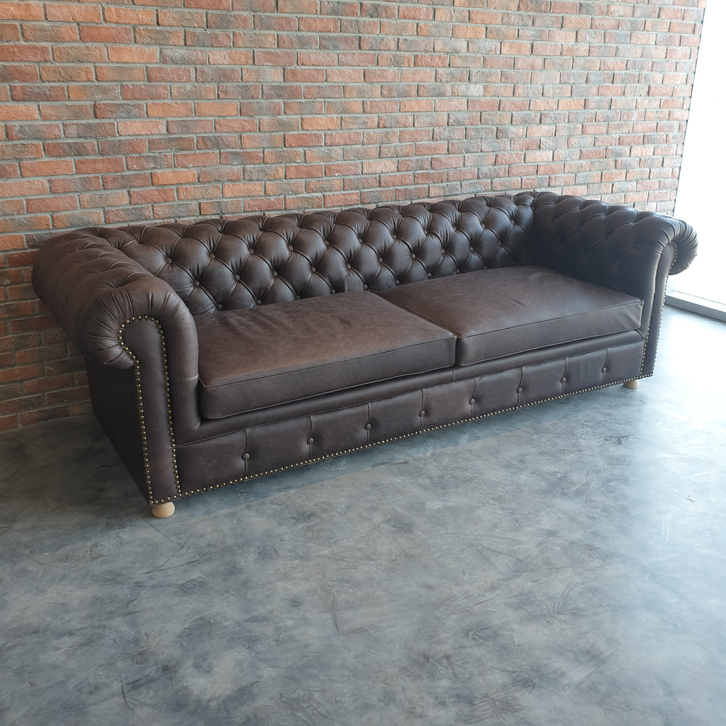 Chesterfield Leather Sofa 3 Seater Front view