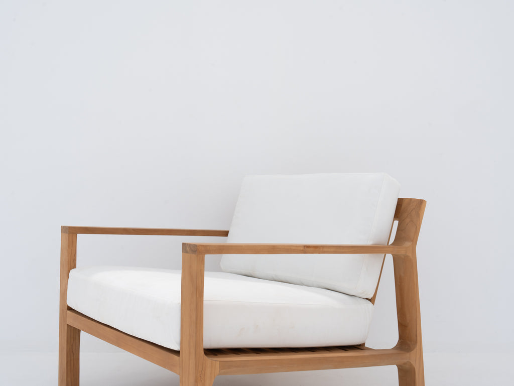 Crete Teak Lounge Chair Side view