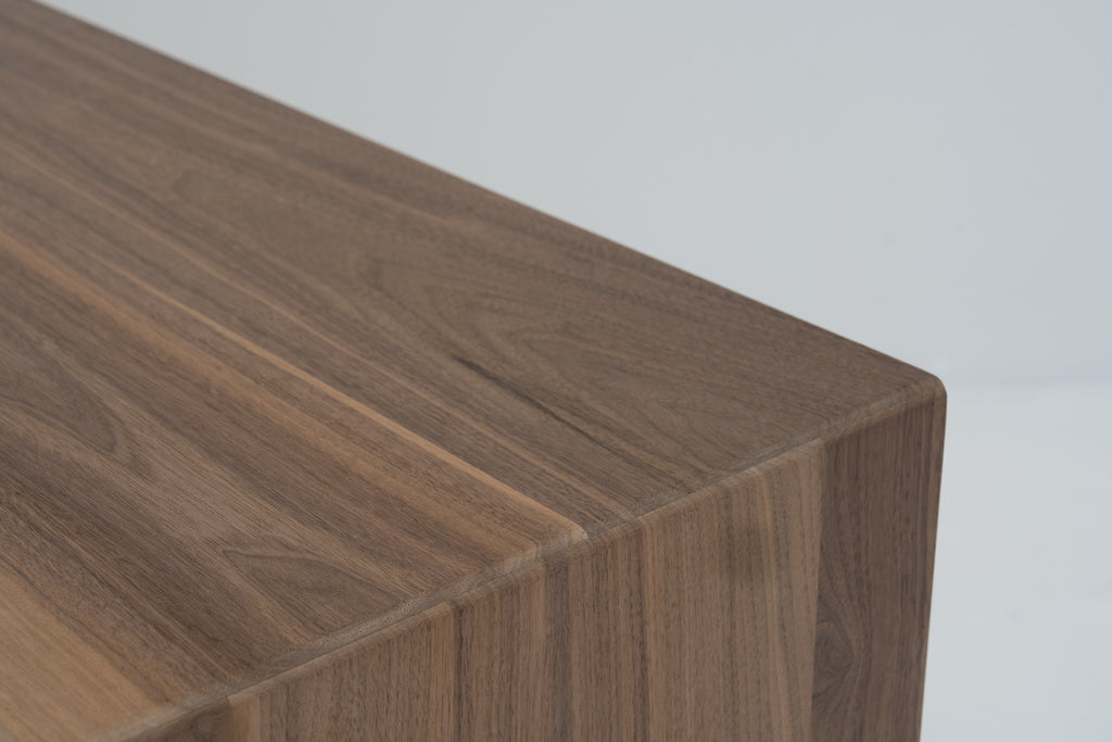 DSC00851-Amber Walnut Chest of Drawers Detailed Texture View 1