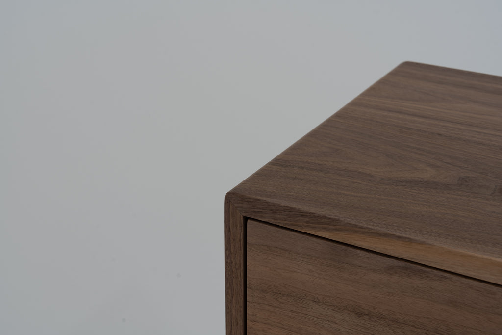 DSC00851-Amber Walnut Chest of Drawers Detailed Texture View 3
