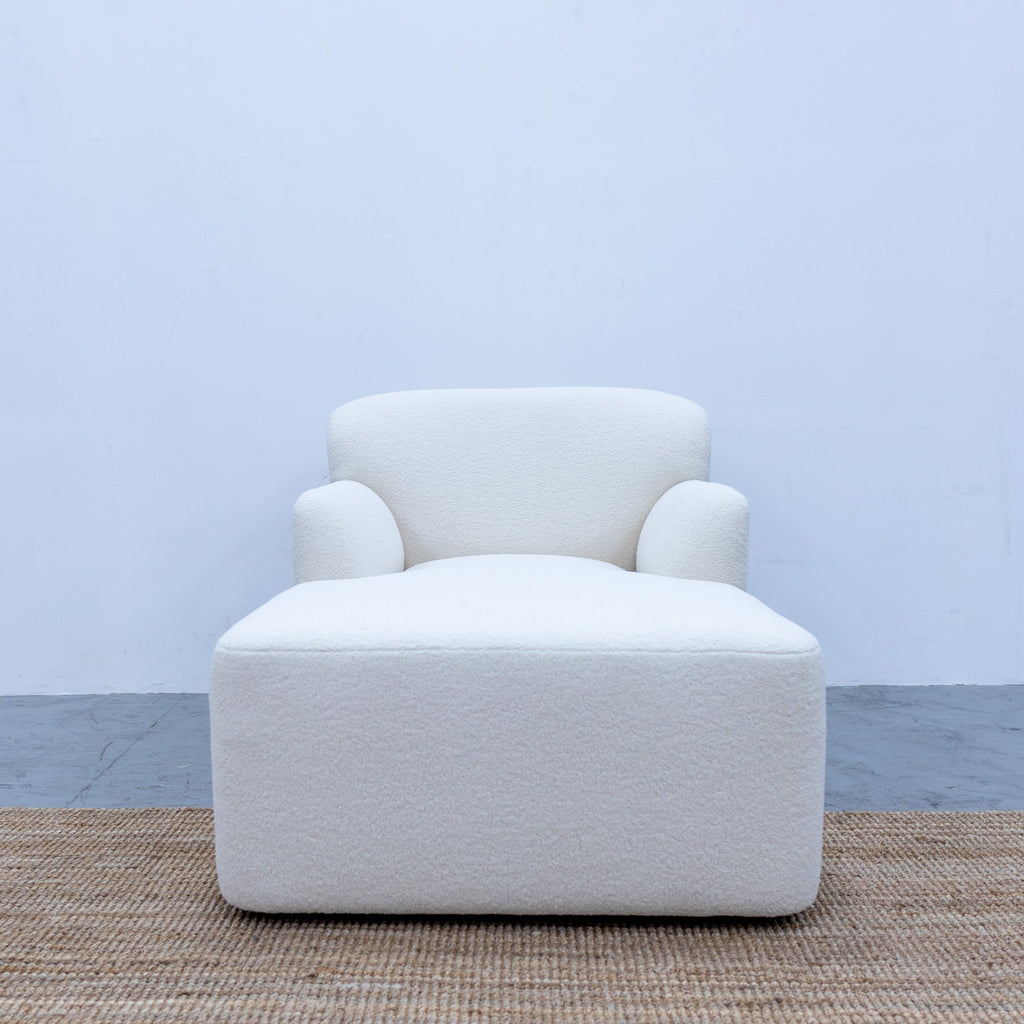 Dove Chaise Lounge Front view