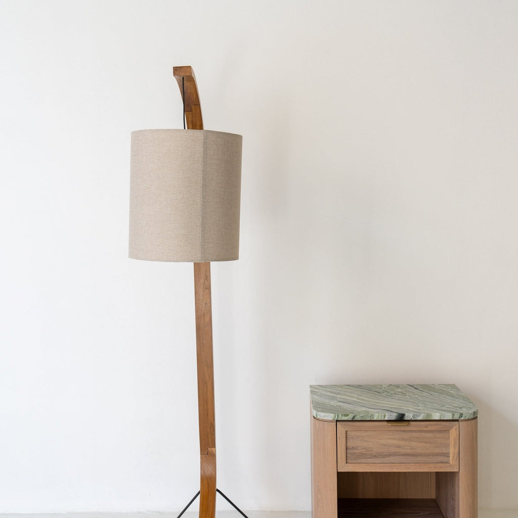 Drift Arc Floor Lamp Perspective View 2