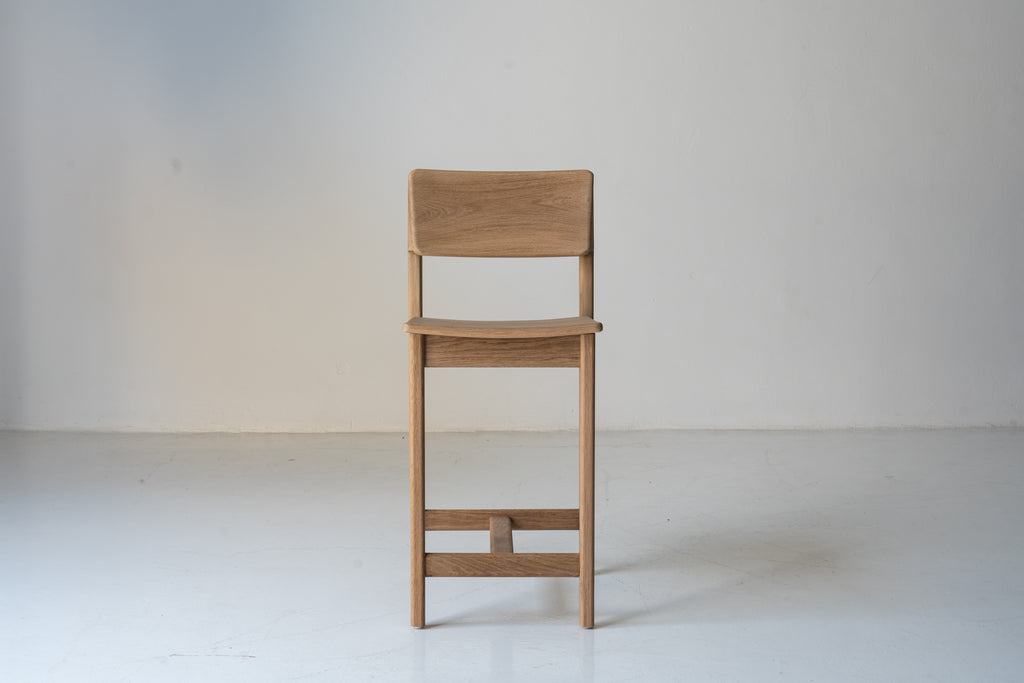 Eira Oak Bar Chair Front View 1