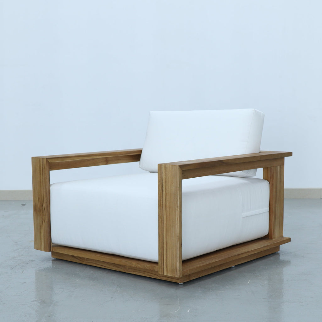 Elegant Teak Single Seater