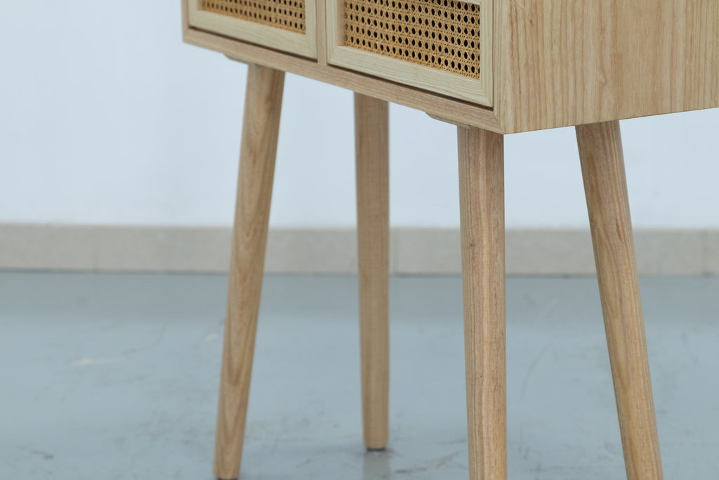 Elizabeth Wood & Cane Legs View
