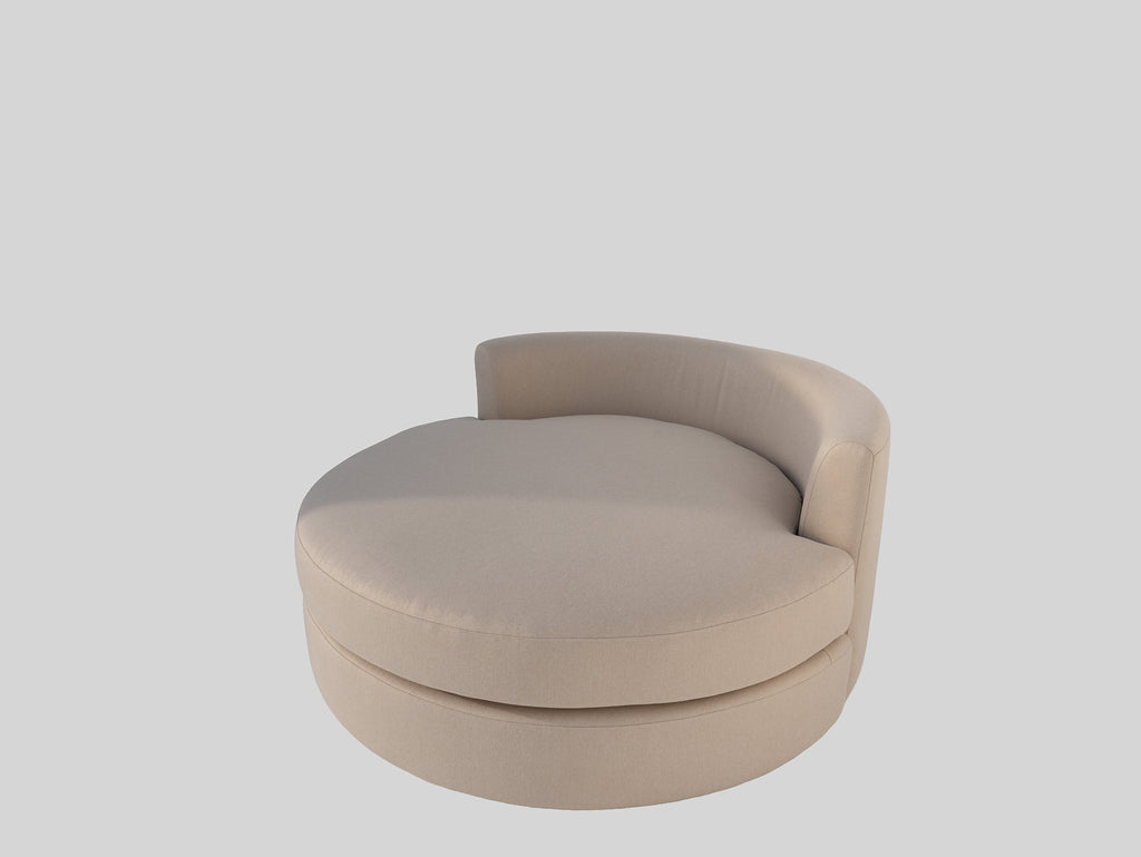 Halo Round Snuggle Chair Perspective View 1