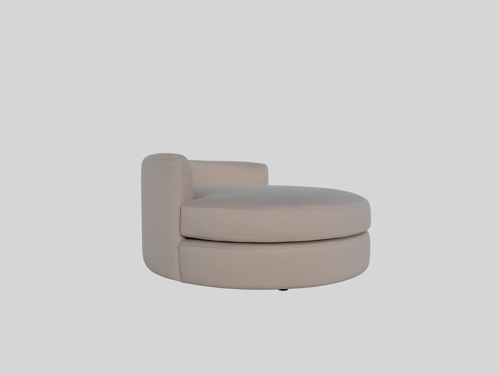 Halo Round Snuggle Chair Perspective View 6