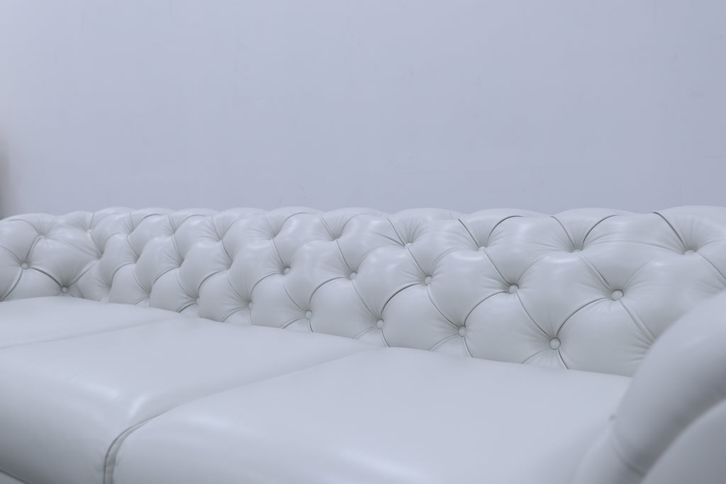 Hampton Chesterfield Sofa Perspective View 1