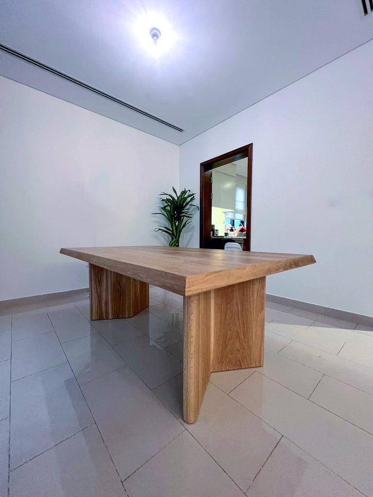 Hudson Oak Dining Table Indoor Perspective View 2