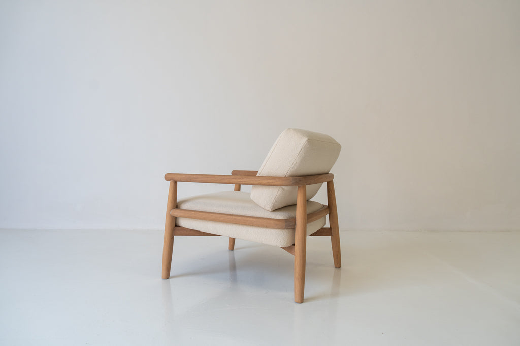 Hudson Oak Lounge Chair Perspective View 6