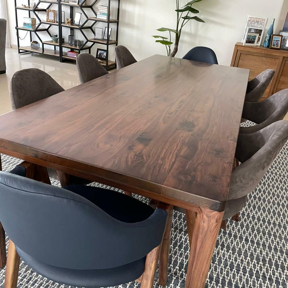 Jessica Walnut Dining Table Detailed Top Texture View 9