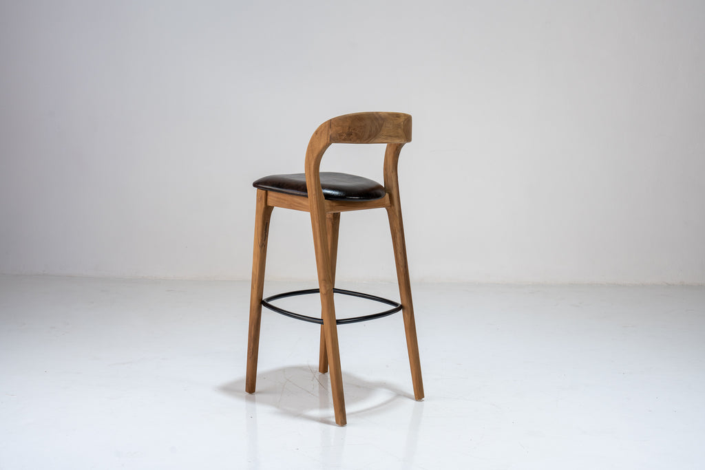 Kanso Teak Leather Bar Chair Perspective View 04