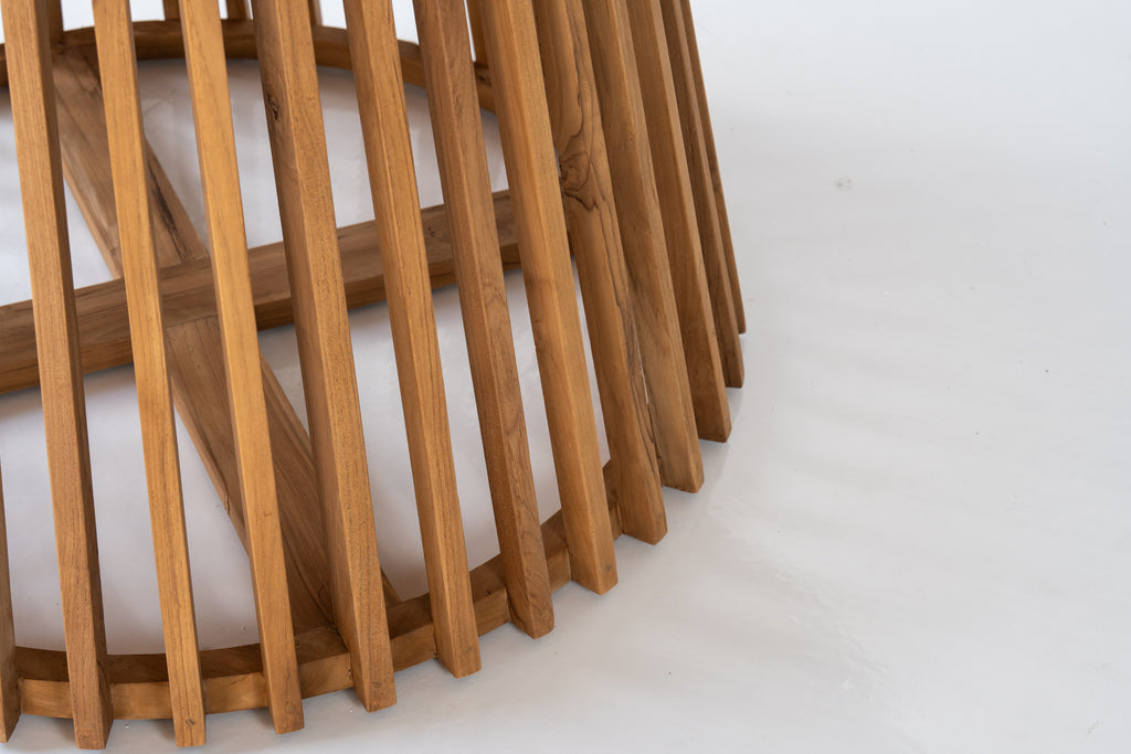 Lattice Round Dining Table Leg Perspective View 1