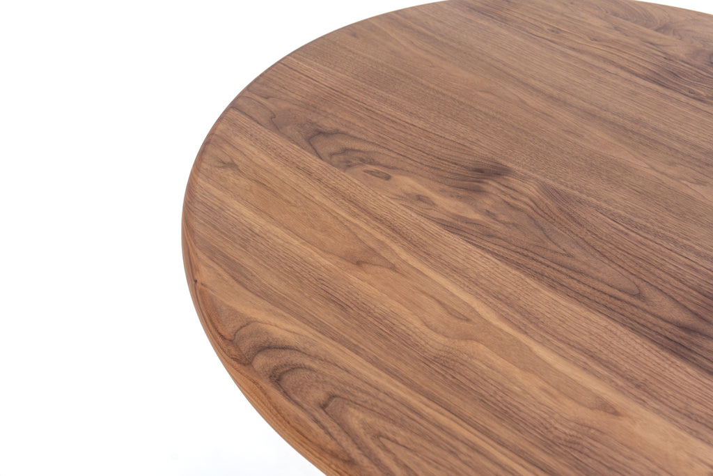 Lincoln Walnut Dining Table Detailed Top Texture View 2