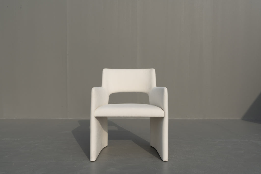 Lira Dining Chair Front view