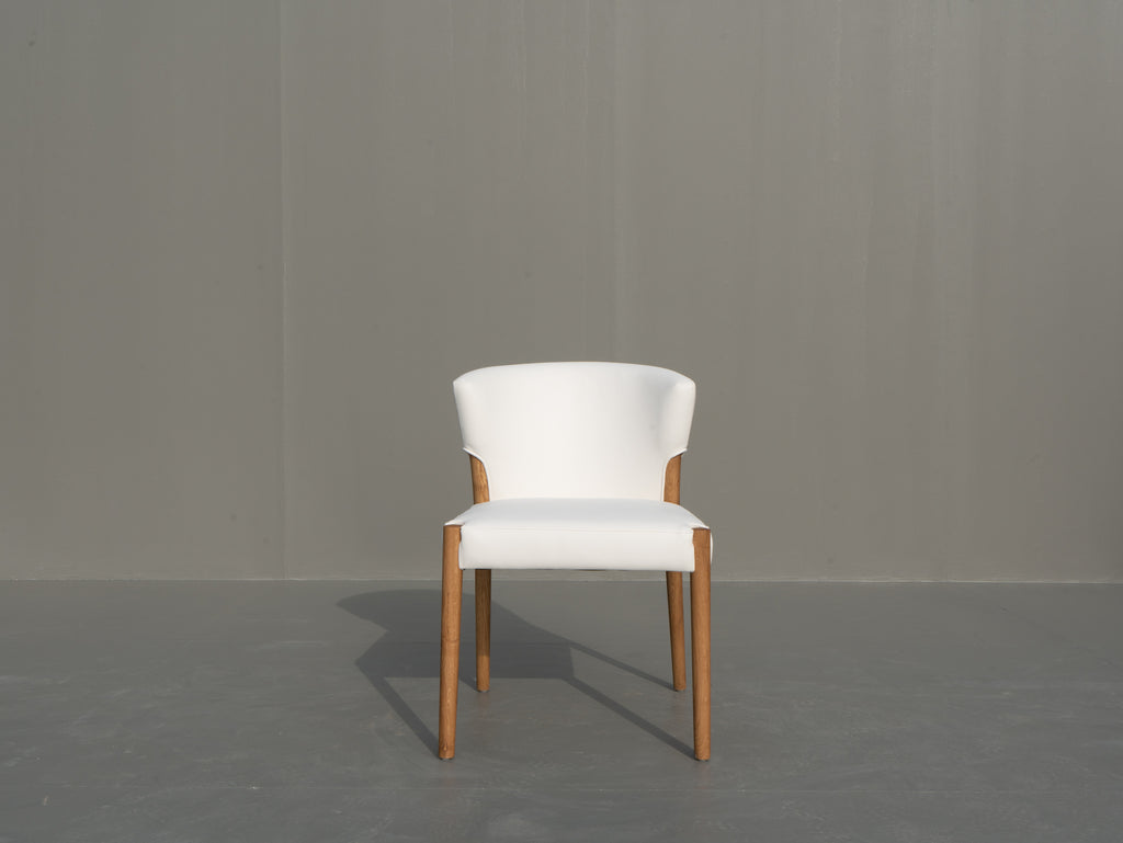 Lyra Oak & Leather Chair Front view