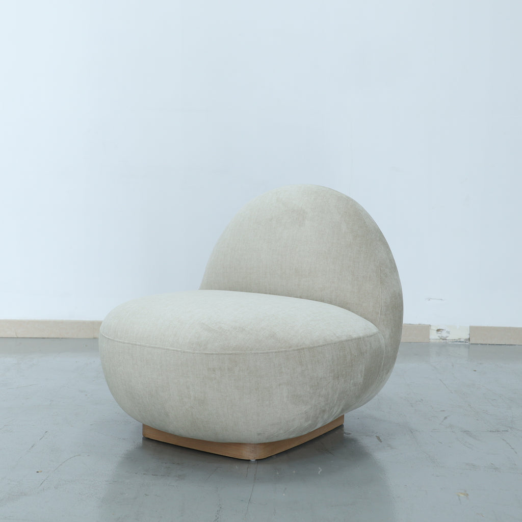 Maison Moise Lounge Chair Perspective View 2