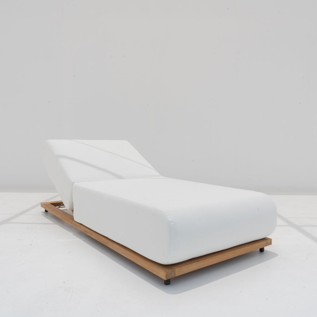 Marina Outdoor Sun Lounger Side view