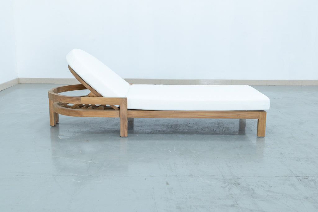 Memphis Sunlounger Side view 3