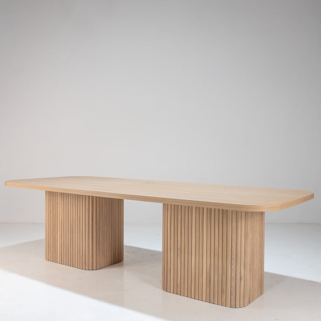 Mysa Oak Dining Table Perspective View 1