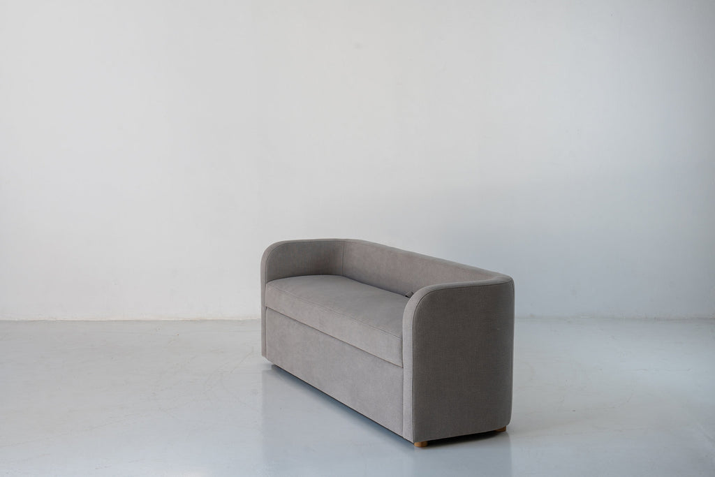 Norr End Of Bed Storage Bench Perspective View 3