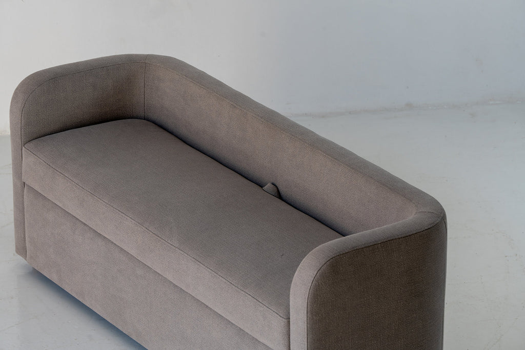 Norr End Of Bed Storage Bench Perspective View 7