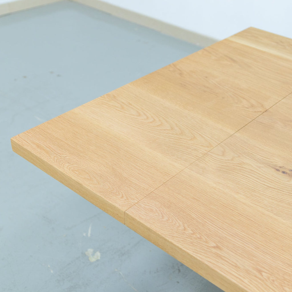 Oak Extendable Dining Table Detailed Top Texture View 2