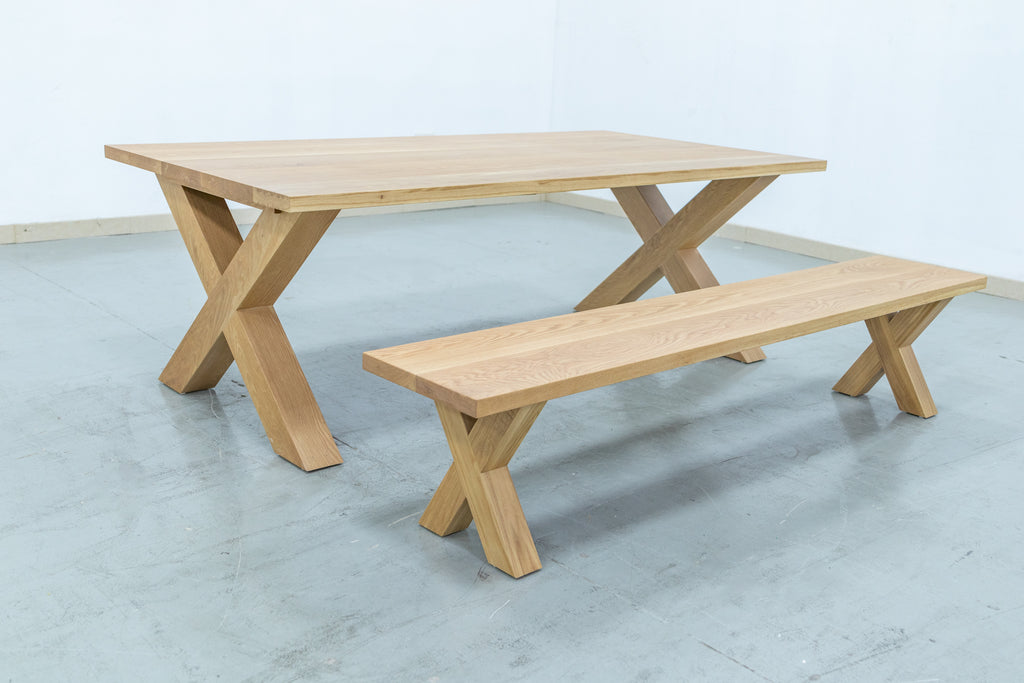 Oak Extendable Dining Table Perspective View 7