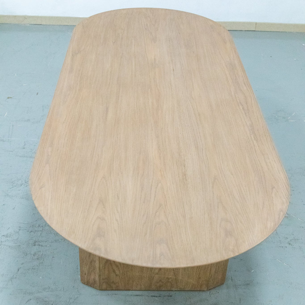 Oak Oval Dining Table Detailed Top Texture View 1