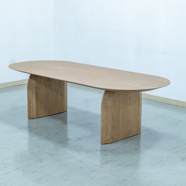 Oak Oval Dining Table Perspective View 1