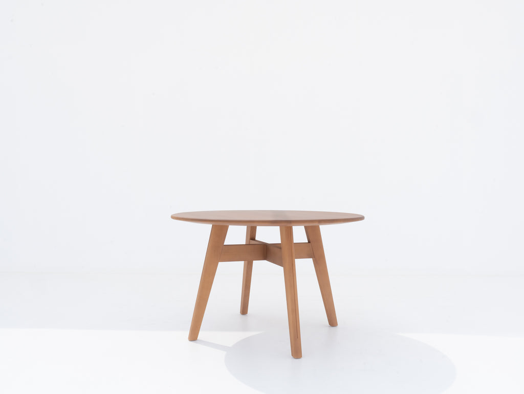 Orla Round Dining Table Perspective View 2