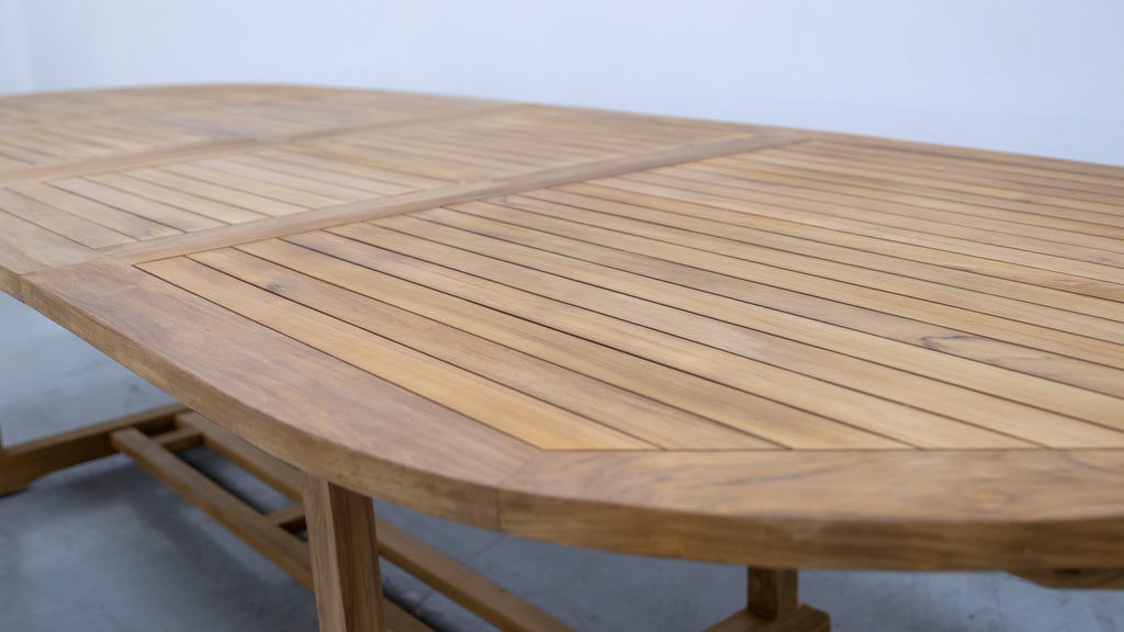 Oval Extendable Garden Dining Table