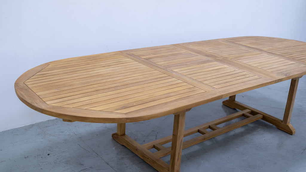 Oval Extendable Garden Dining Table