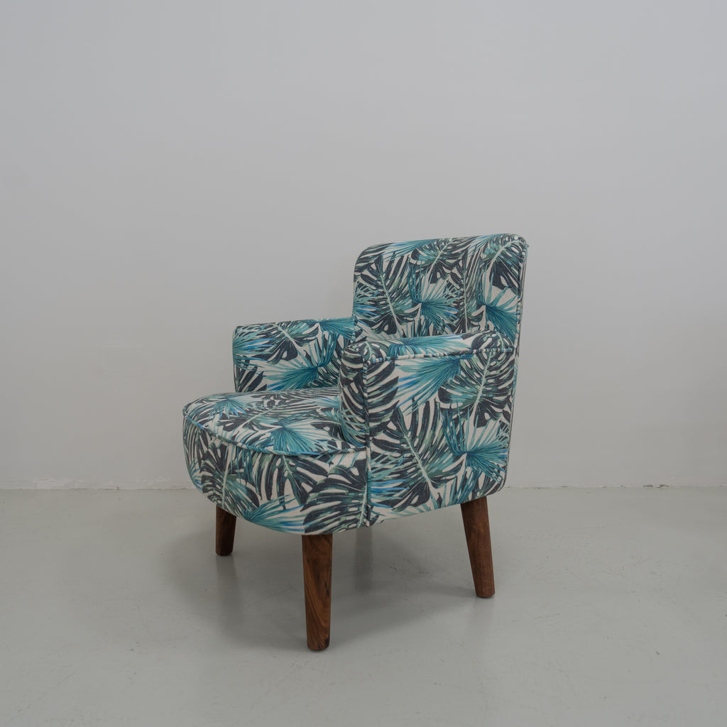 Palm Breeze Accent Chair Perspective View 6