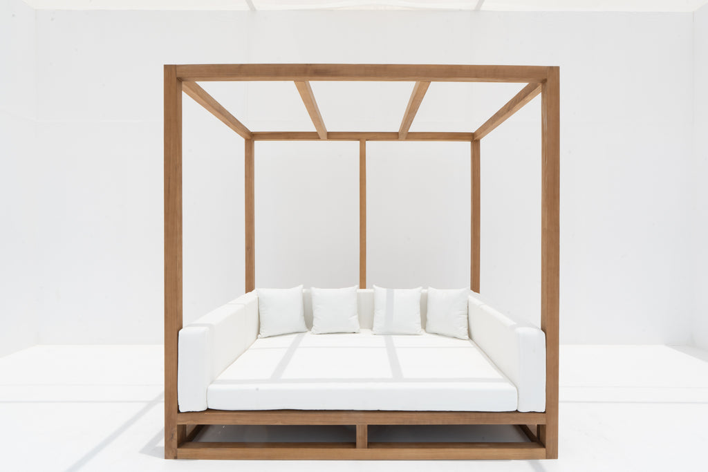 Palm Cabana Daybed Front view 