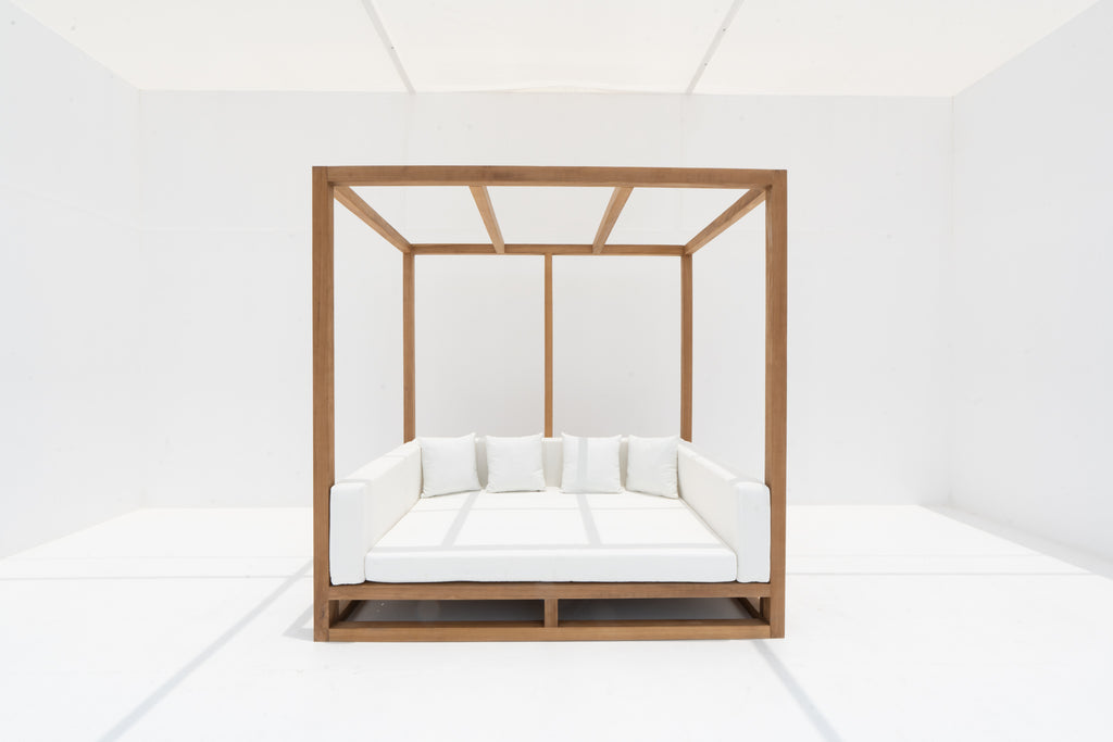 Palm Cabana Daybed Front view 