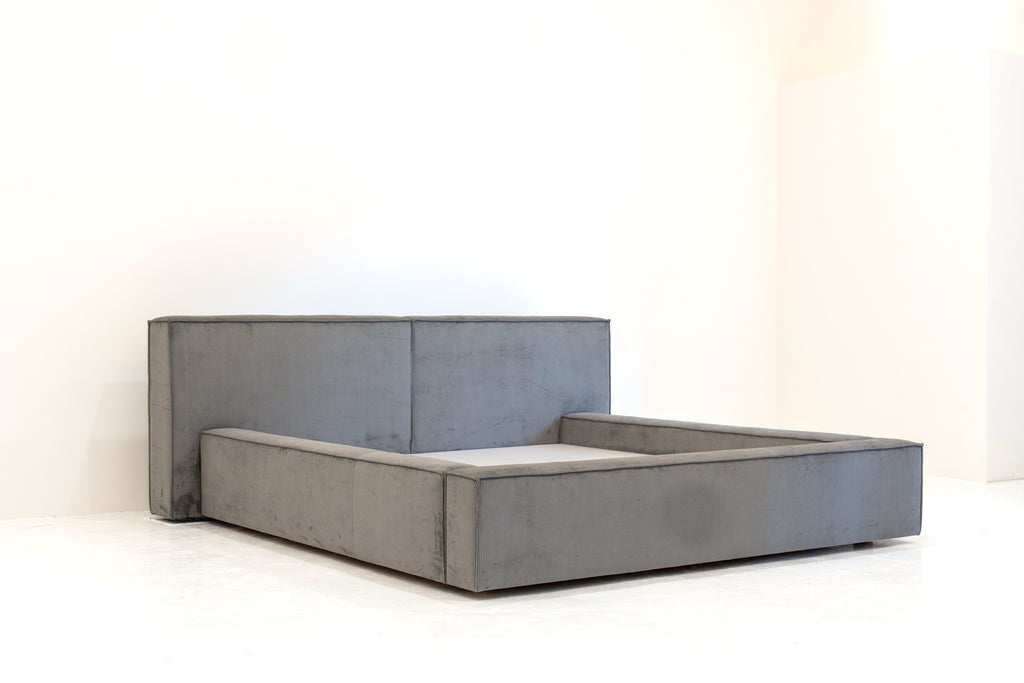 Riva Bed Perspective View 1