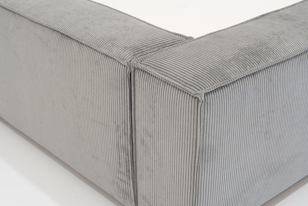 Riva Bed Perspective View 4